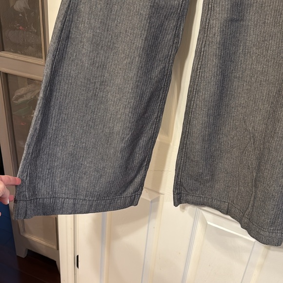 Free People | Size 28 - Picture 3 of 3